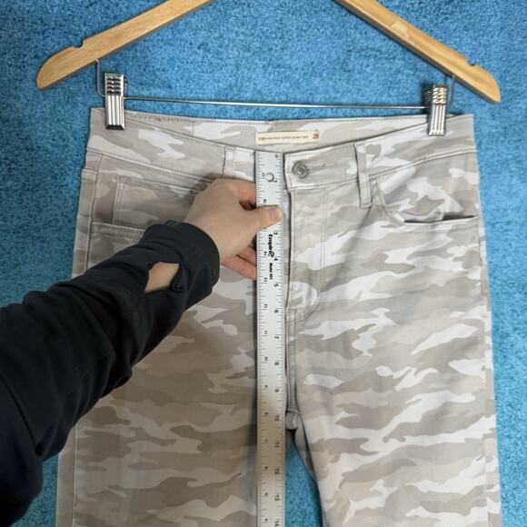 Levi’s 720 High-Rise Super Skinny Women’s Size 28 Camo White Beige Stretch - Picture 5 of 16